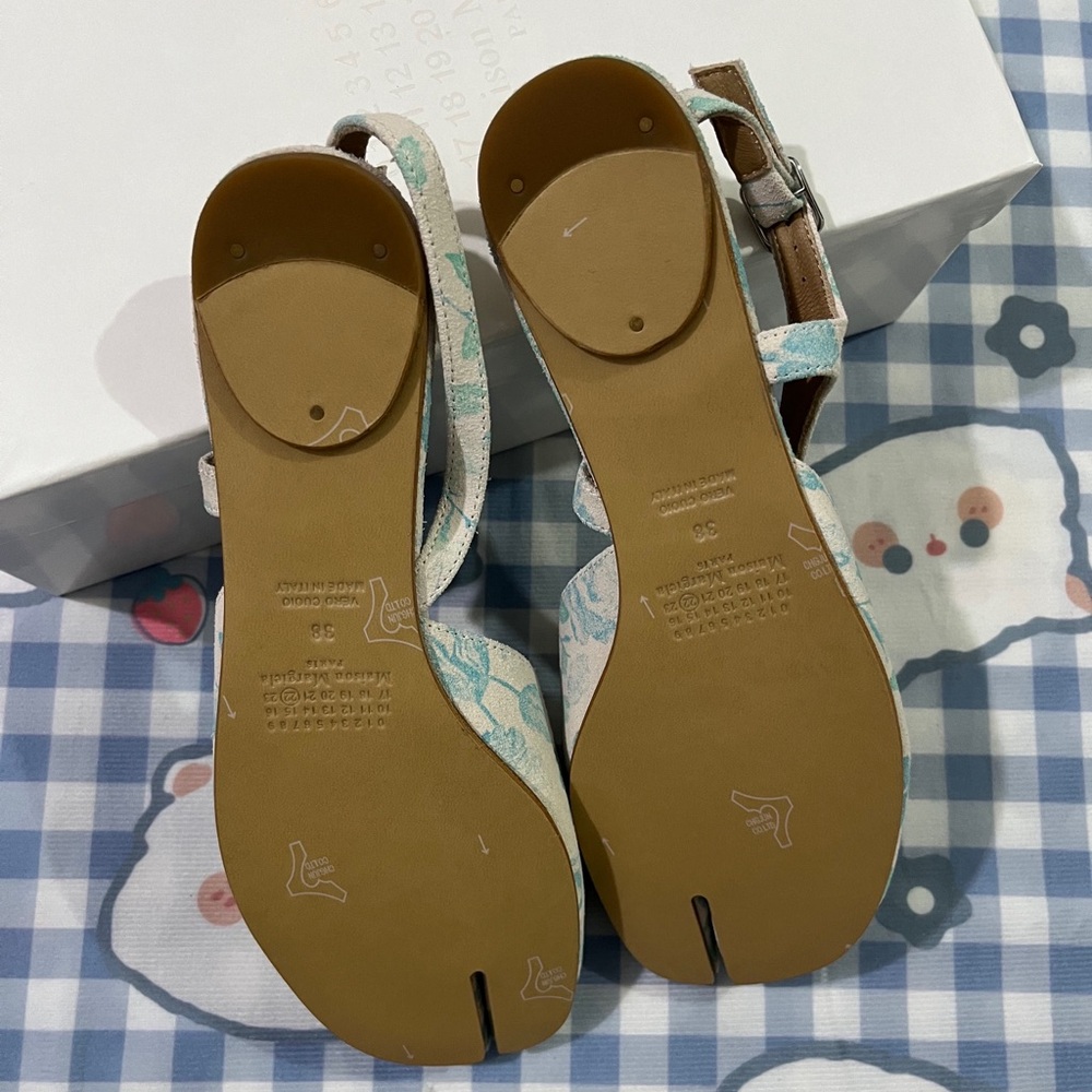 Maison Margiela Tabi Floral-Print Slingback Sandals - Picture 8 of 8